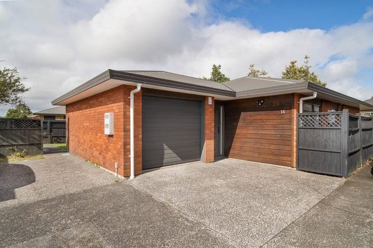 Photo of property in 14 Morewood Lane, Favona, Auckland, 2024