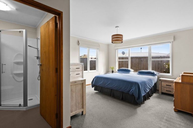 Photo of property in 4 Holyrood Street, Taradale, Napier, 4112