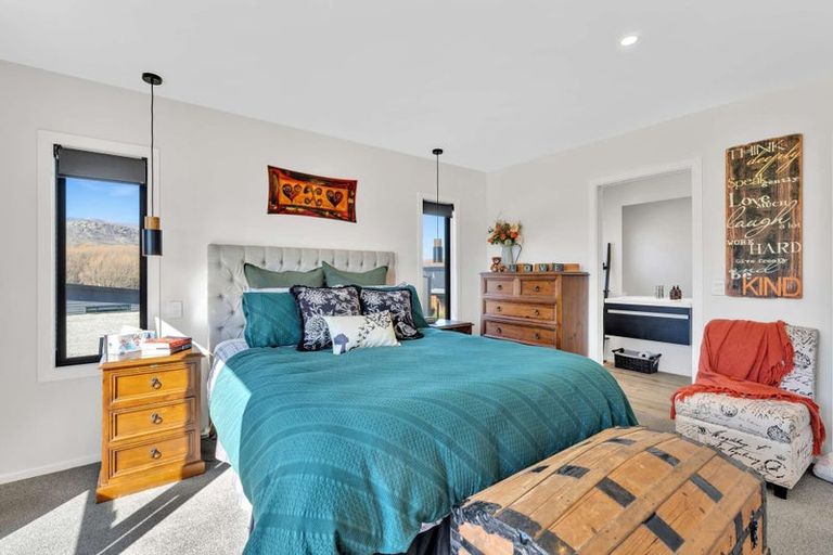 Photo of property in 15 Arion Court, Mount Pisa, Cromwell, 9383