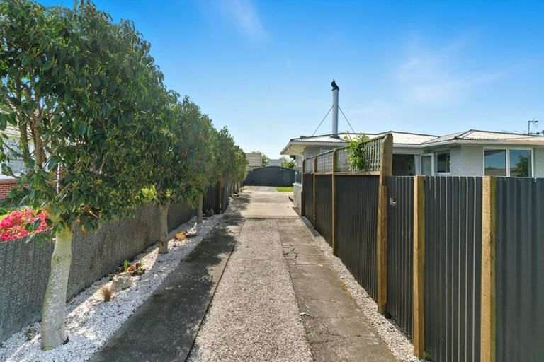 Photo of property in 6 Roswell Place, Islington, Christchurch, 8042