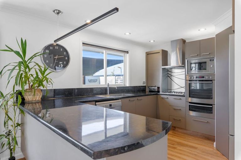 Photo of property in 33 Brynley Street, Hornby, Christchurch, 8042