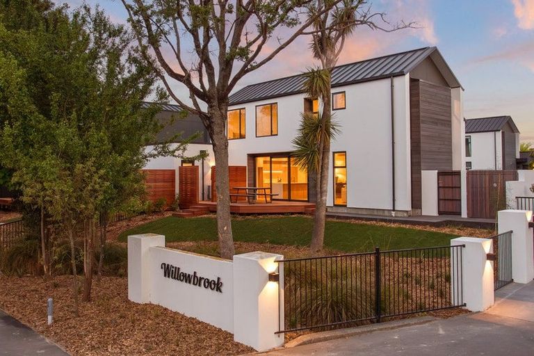 Photo of property in 54b Innes Road, St Albans, Christchurch, 8052