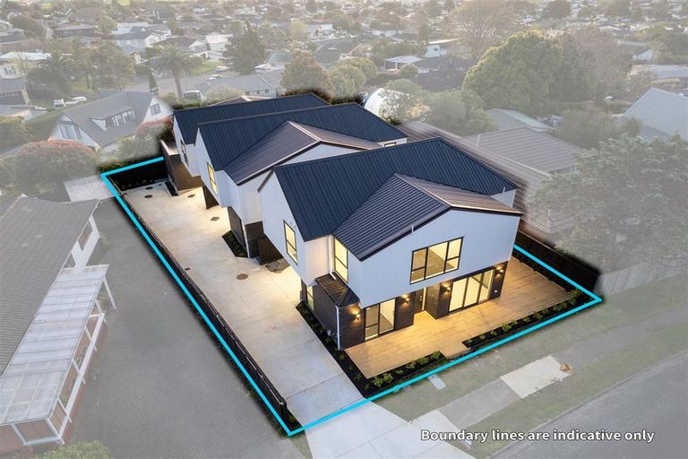 Photo of property in 61 Marendellas Drive, Bucklands Beach, Auckland, 2014