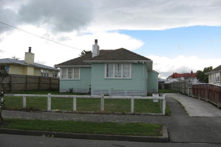 Photo of property in 7 Cameron Crescent, Masterton, 5810
