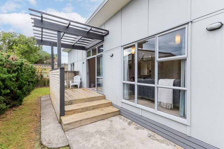 Photo of property in 2a Kokako Road, Otaihanga, Paraparaumu, 5036
