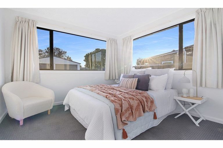 Photo of property in 6 Jennings Place, Rangiora, 7400