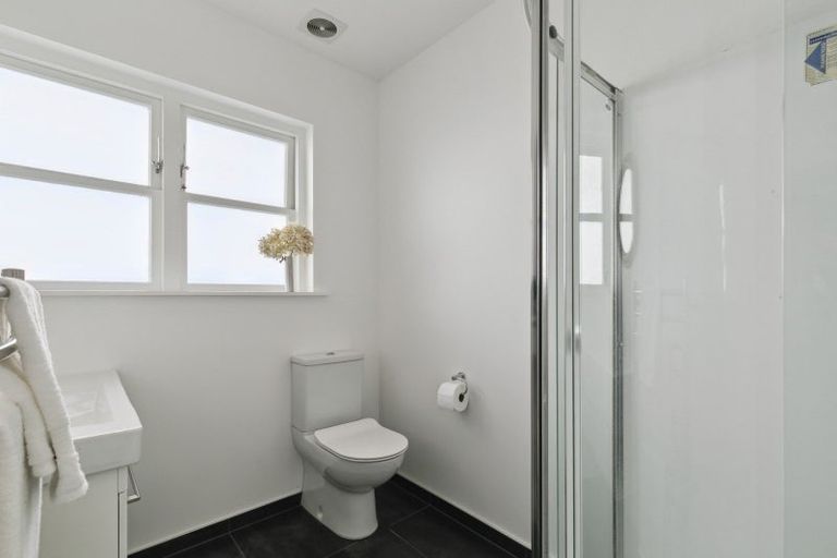 Photo of property in 25 Burrows Avenue, Karori, Wellington, 6012