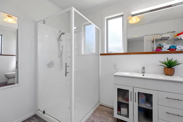 Photo of property in 21 Whenuariri Place, Maketu, 3189