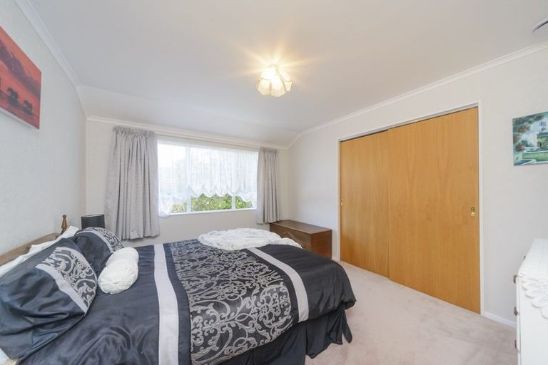 Photo of property in 22 Hanmer Place, Highbury, Palmerston North, 4412