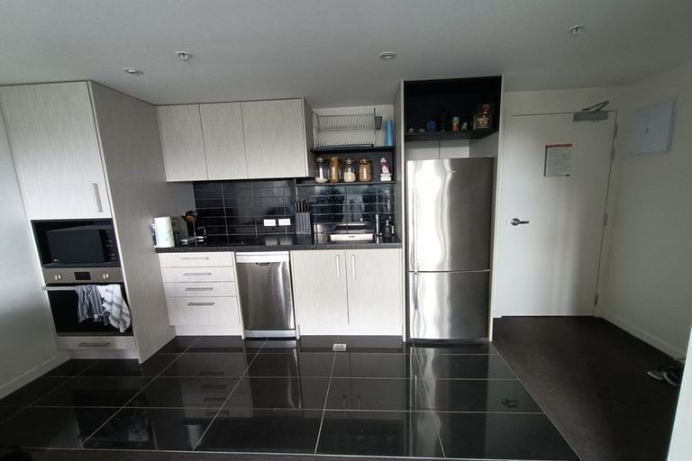 Photo of property in Nouvo Apartments, 4c/21 Rugby Street, Mount Cook, Wellington, 6021