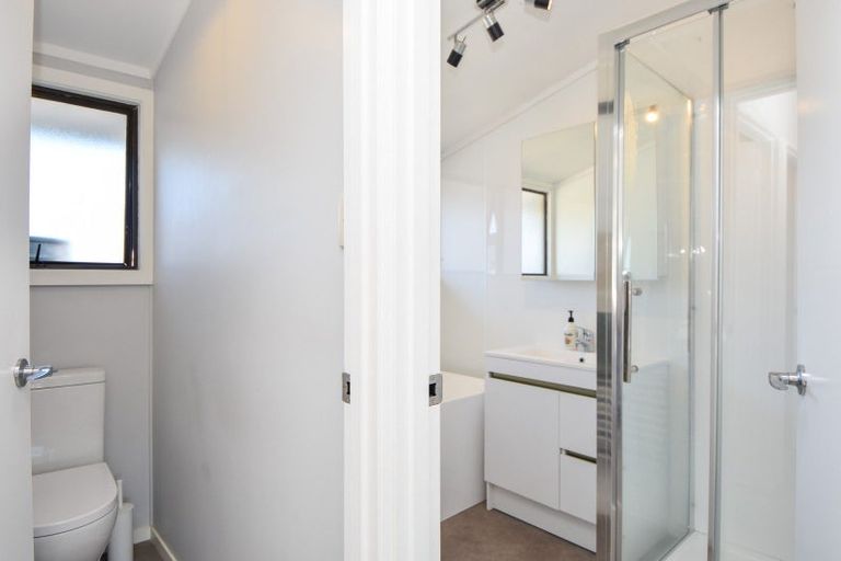 Photo of property in 28 Frederick Street, Carterton, 5713