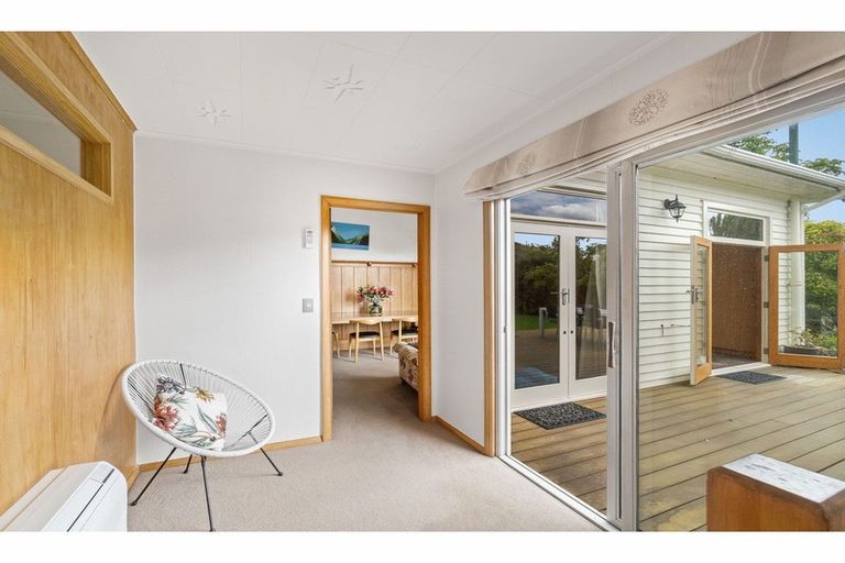 Photo of property in 53 Beckford Road, Saint Martins, Christchurch, 8022