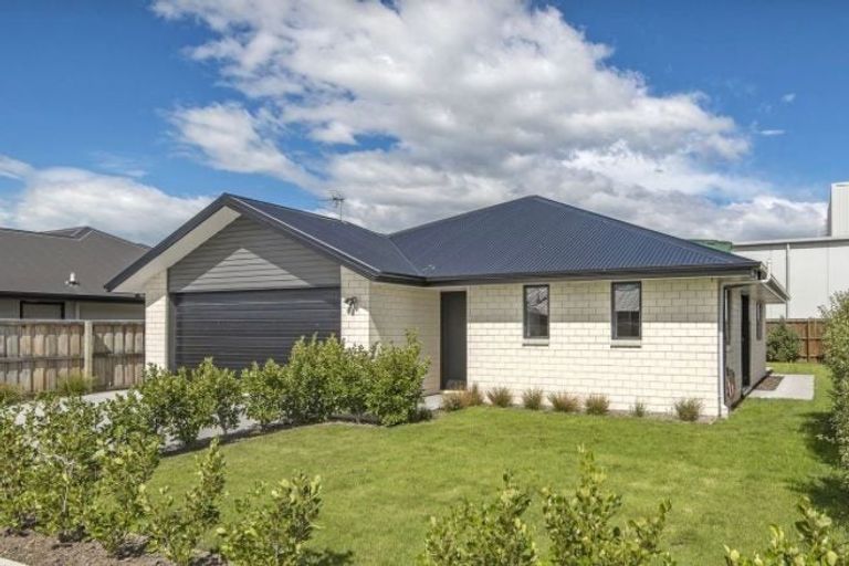 Photo of property in 16b Retallick Way, Amberley, 7410
