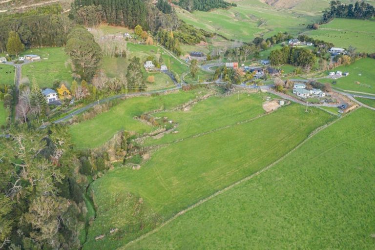 Photo of property in 252 Wallace Road, Koputaroa, Levin, 5571