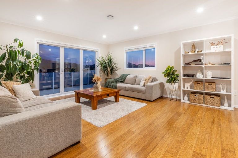 Photo of property in 21a Richard Street, Titahi Bay, Porirua, 5022