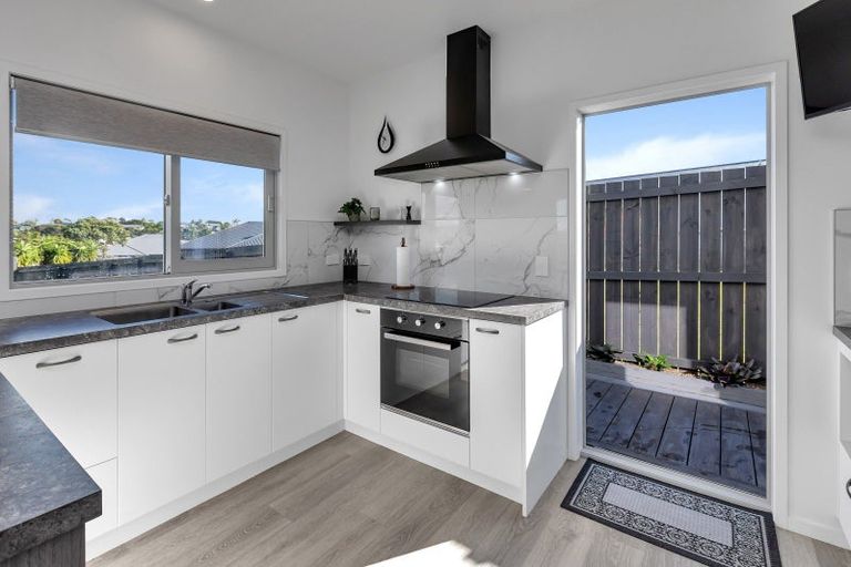 Photo of property in 11 Sea Dune Place, Ruakaka, 0116