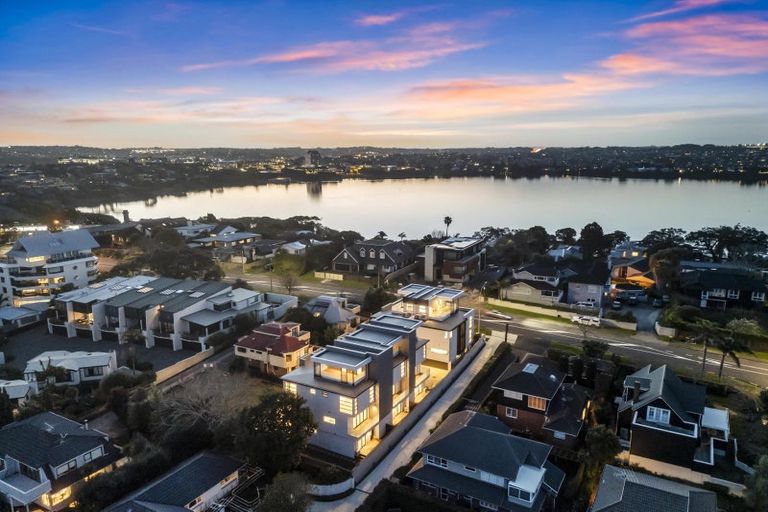 Photo of property in 16a Killarney Street, Takapuna, 0622