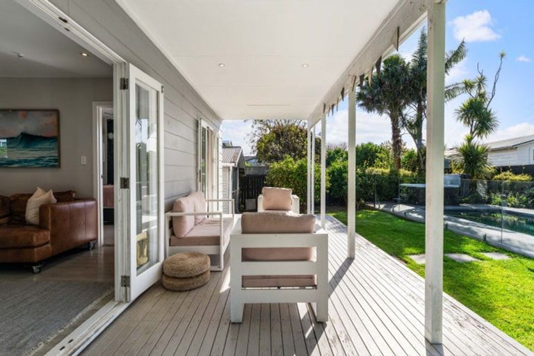 Photo of property in 25 Stevenson Road, Clarks Beach, 2122