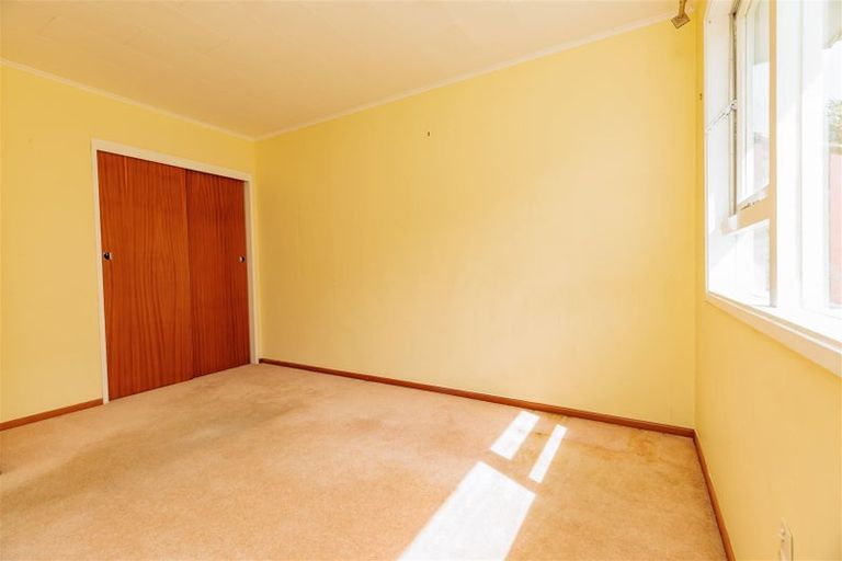 Photo of property in 15 Cortina Avenue, Johnsonville, Wellington, 6037