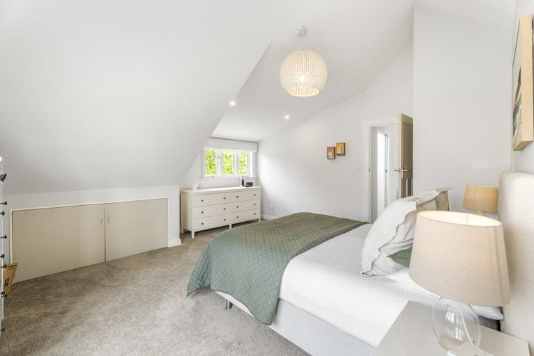 Photo of property in 9a North Avenue, Narrow Neck, Auckland, 0624