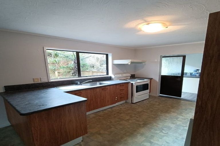 Photo of property in 10 Caldwell Street, Karori, Wellington, 6012