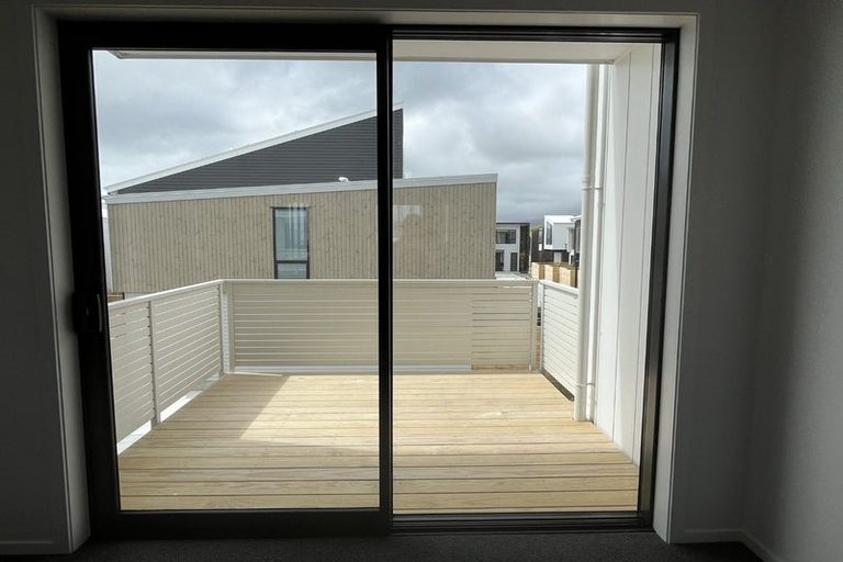 Photo of property in 15 Kamahi Place, Paraparaumu, 5032