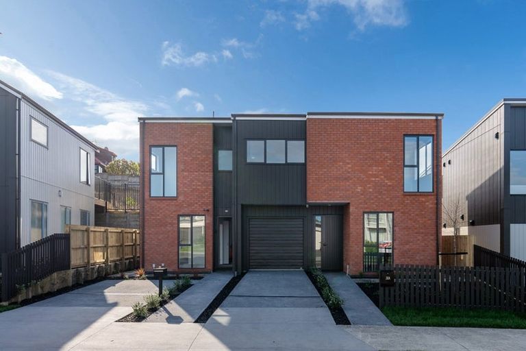 Photo of property in 30b Kukuwai Avenue, Red Beach, 0932