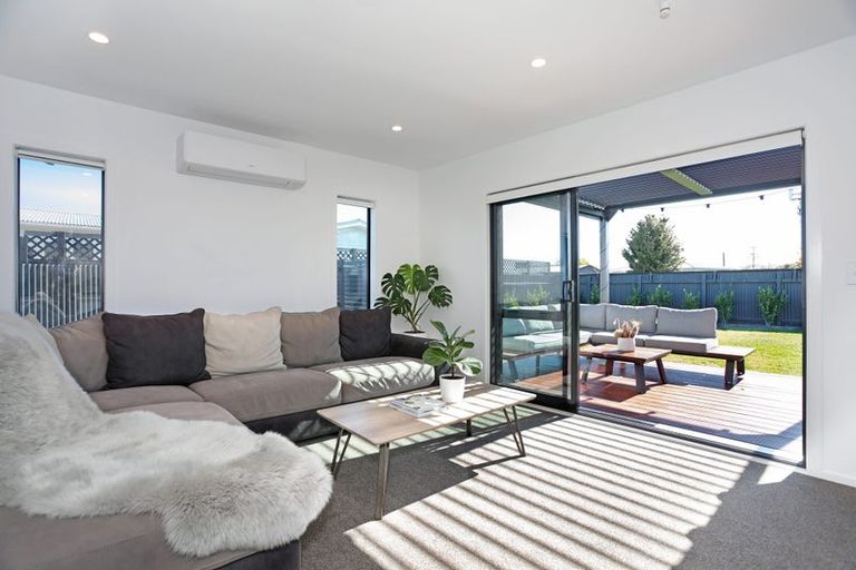 Photo of property in 7b Terrace Street, Marton, 4710