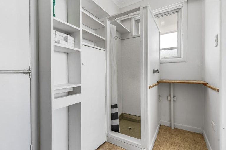 Photo of property in 2/26 Tizard Road, Birkenhead, Auckland, 0626