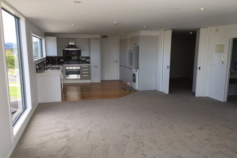 Photo of property in Bella Vista, 3g/84 Gunner Drive, Te Atatu Peninsula, Auckland, 0610