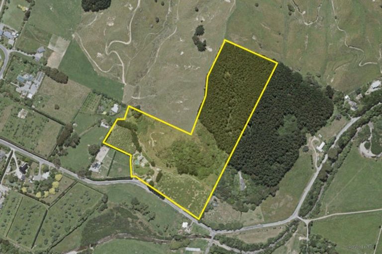 Photo of property in 244 Waitohu Valley Road, Otaki, 5583