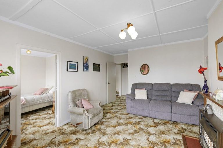 Photo of property in 13 Bush Street, Naenae, Lower Hutt, 5011