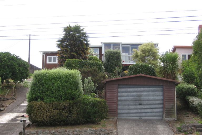 Photo of property in 23 Neptune Avenue, Beach Haven, Auckland, 0626