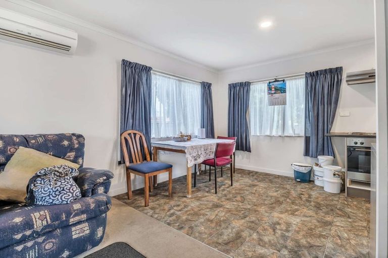 Photo of property in 49a Thatcher Street, Castlecliff, Whanganui, 4501