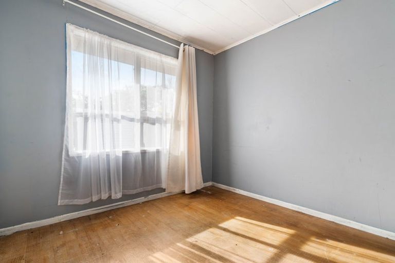 Photo of property in 32 Ashgrove Road, Mangere, Auckland, 2022