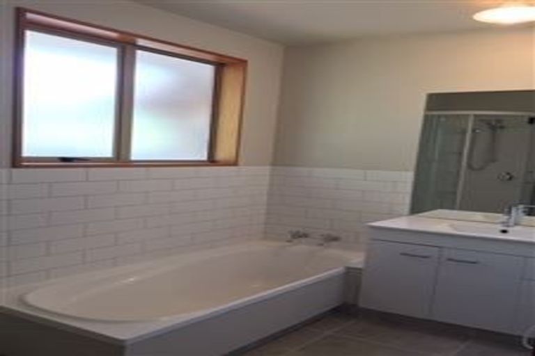 Photo of property in 66 Martin Avenue, Beckenham, Christchurch, 8023