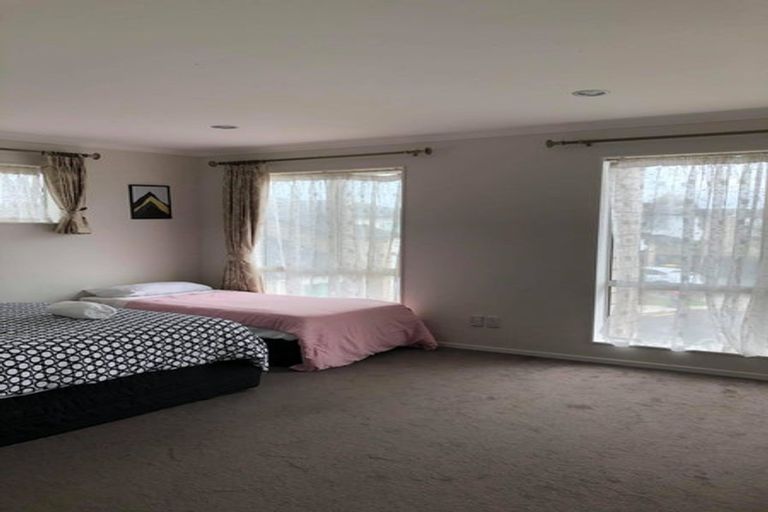 Photo of property in 13 Cahir Place, Flat Bush, Auckland, 2019
