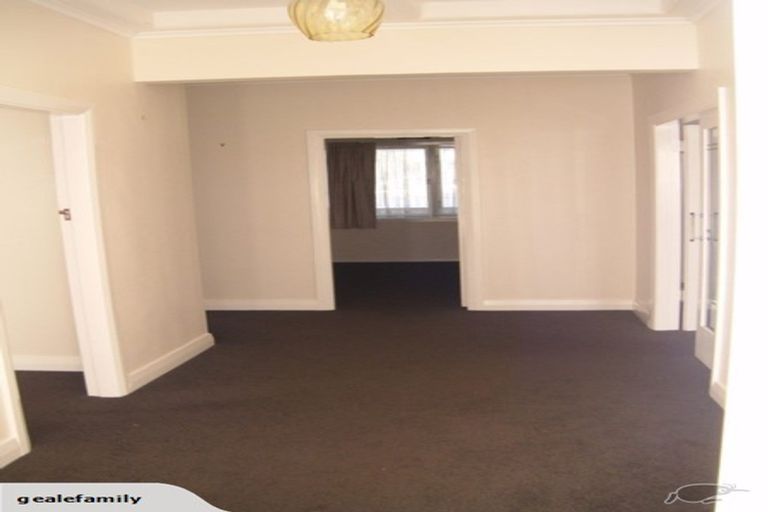Photo of property in 36 Burnham Street, Seatoun, Wellington, 6022