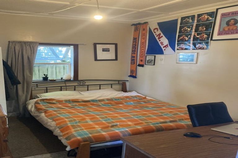 Photo of property in 29 Tanera Crescent, Brooklyn, Wellington, 6021