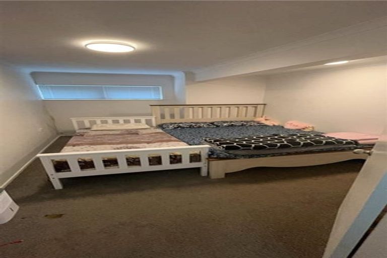 Photo of property in 158 Carlisle Road, Northcross, Auckland, 0632