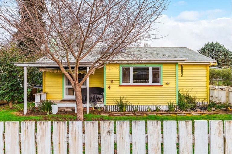 Photo of property in 43 Ngatai Street, Taumarunui, 3920