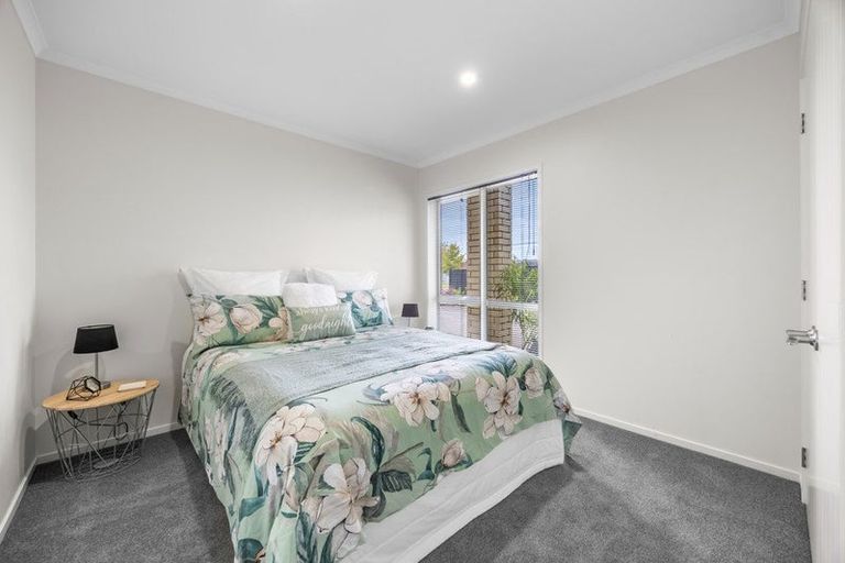 Photo of property in 8a Maple Lane, Huapai, Kumeu, 0810