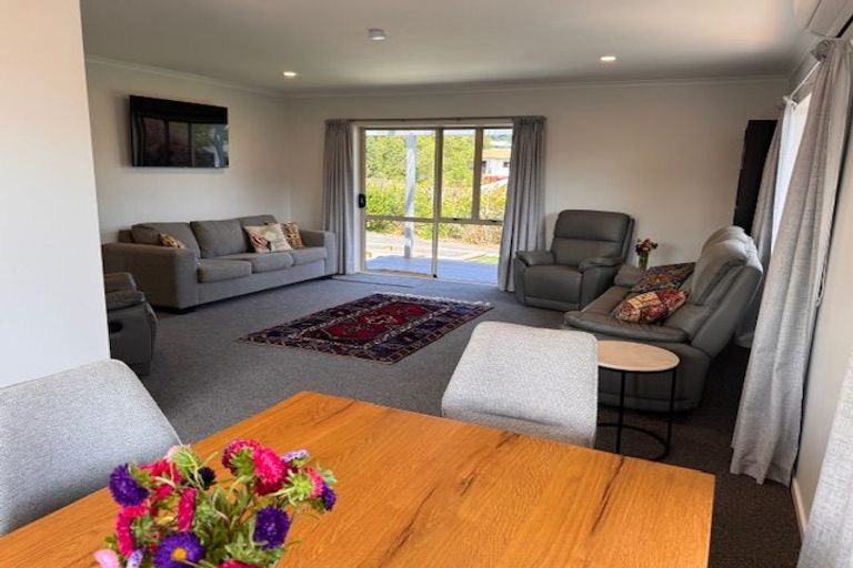 Photo of property in 67 Moana View Road, Waikawa, Picton, 7220