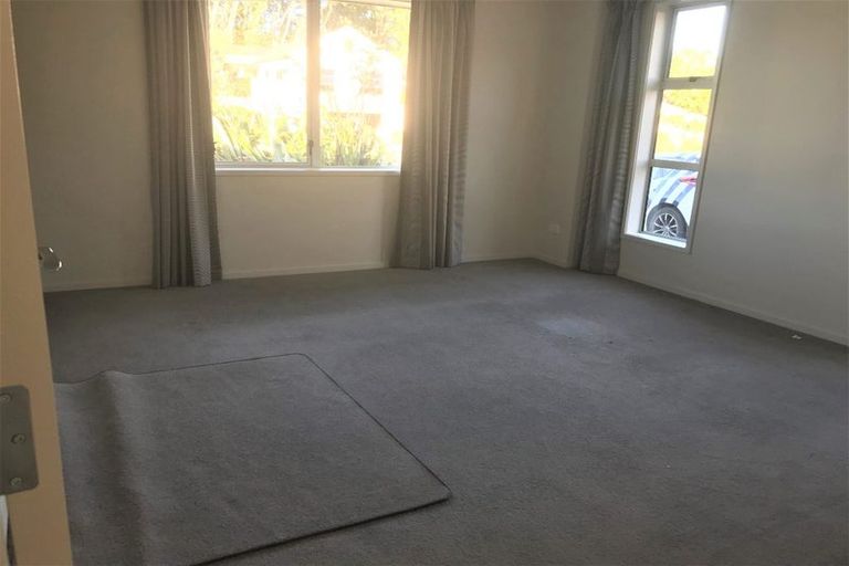 Photo of property in 77 Karamea Street, Whalers Gate, New Plymouth, 4310