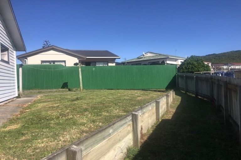 Photo of property in 56a Piko Street, Titahi Bay, Porirua, 5022