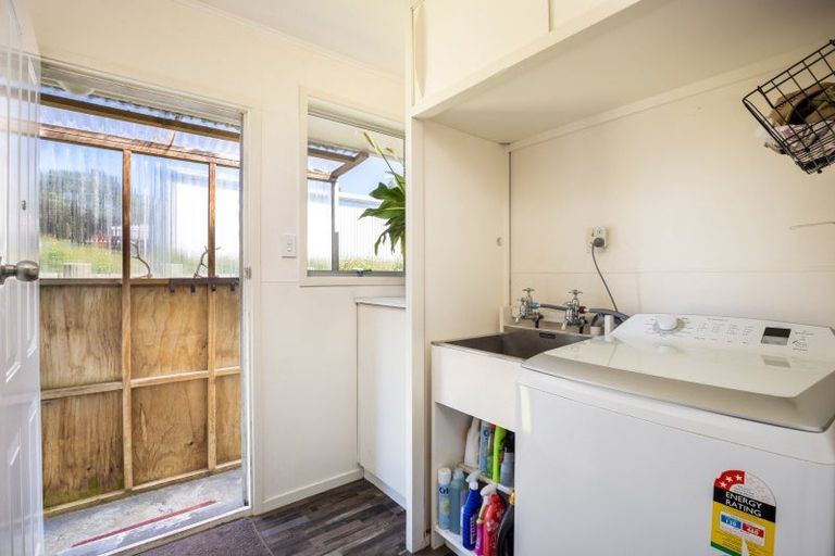 Photo of property in 5 Ngapapa Street, Urenui, 4375