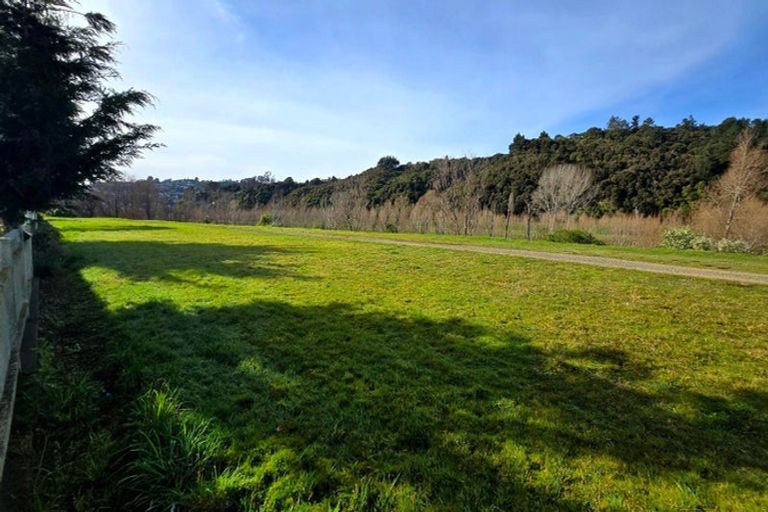 Photo of property in 27 Mary Huse Grove, Manor Park, Lower Hutt, 5019