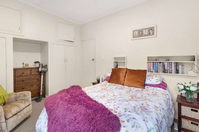 Photo of property in 192 Bartholomew Road, Levin, 5510