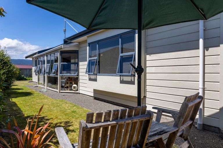 Photo of property in 16 San Vito Place, Paraparaumu Beach, Paraparaumu, 5032
