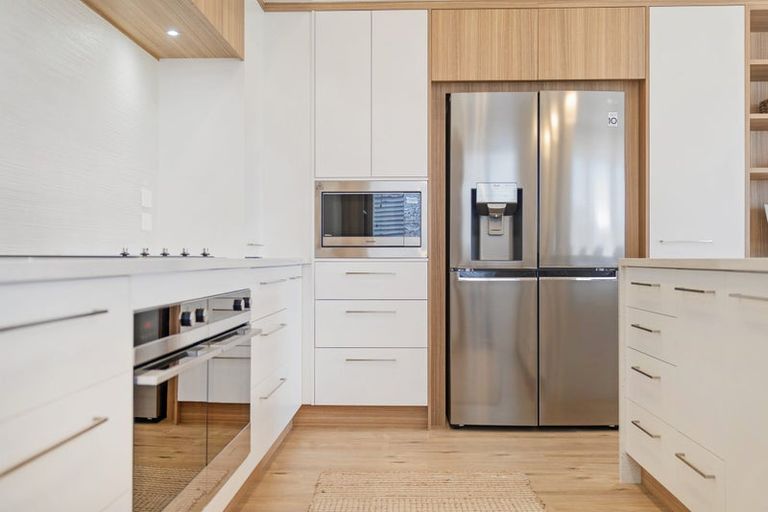 Photo of property in 5 Onerere Drive, Whitianga, 3510